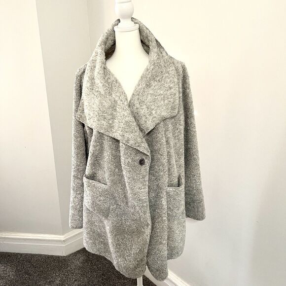 Hugs From Soft Surroundings Hug Me Cardigan Size Medium Cozy Fleece Pockets Gray - Picture 1 of 9